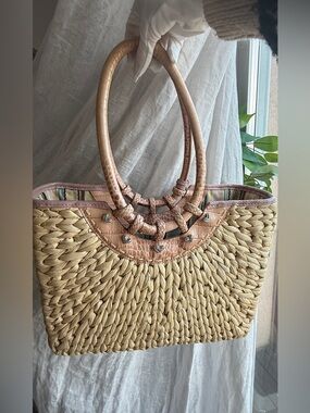 Sale ! Brighton Woven Straw Tote w/ Pink Croc Embossed Leather & Heart Charm